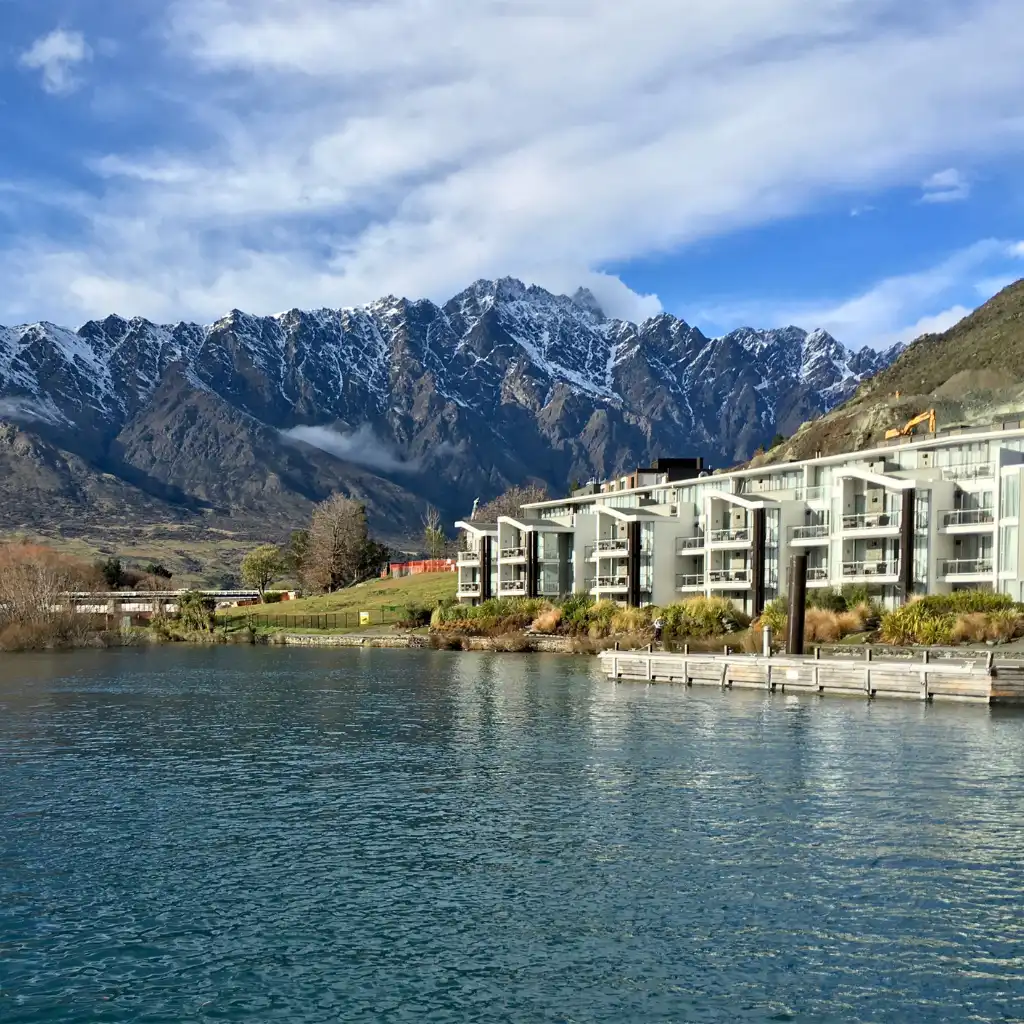 Queenstown Lakefront modern apartments by the lake with snow-capped mountain views